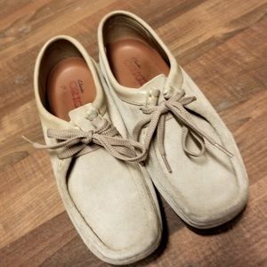 Clark's wallabees size 7.5